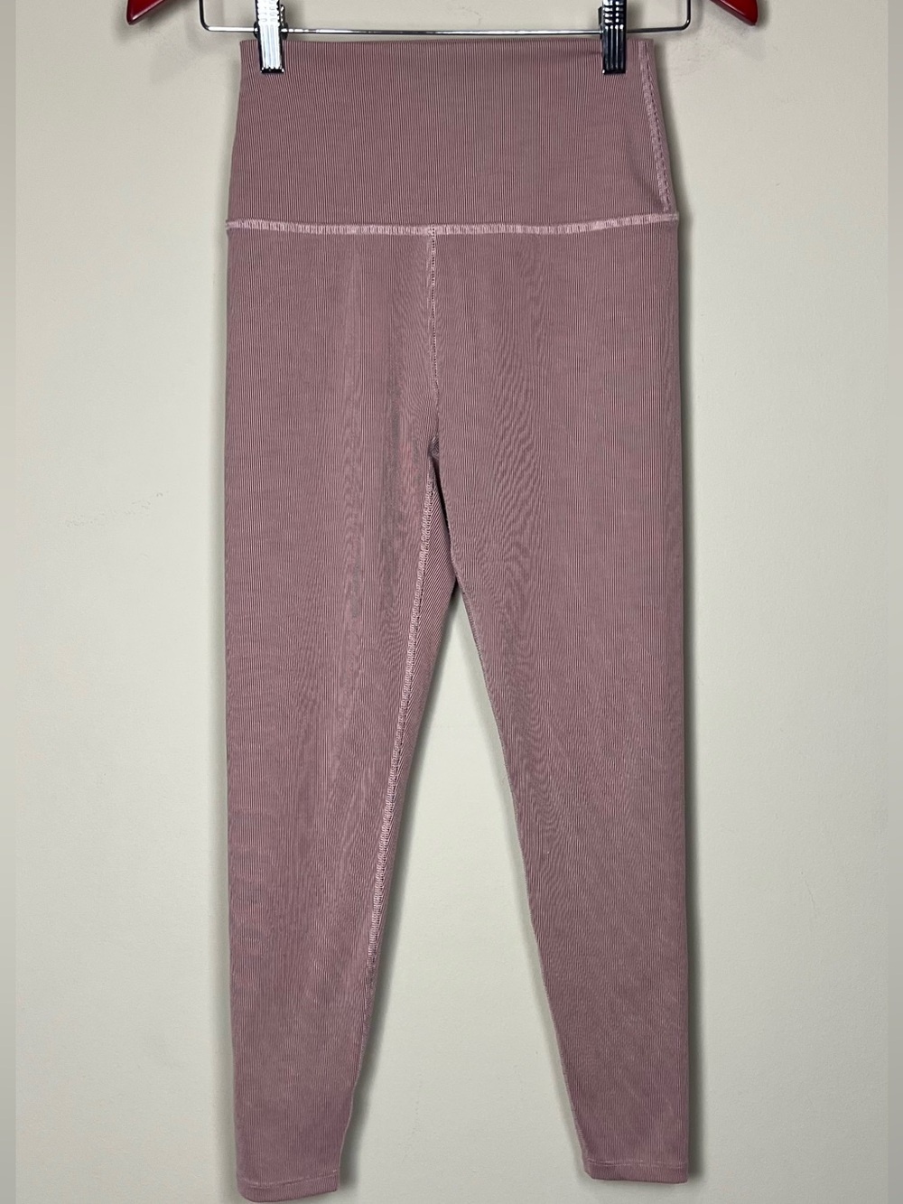Beyond Yoga Heather Rib High Waist Midi Leggings Mauve Pink Size M